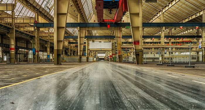 Над половината от компаните в машиностроителния сектор във Франция подновиха работа СНИМКА: Ройтерс