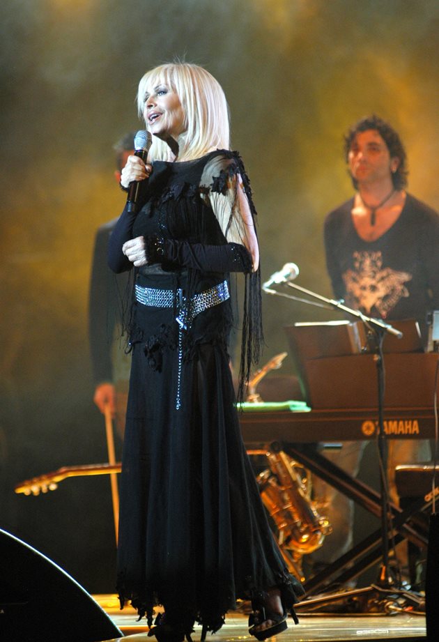 Лили Иванова - най-обичан певец