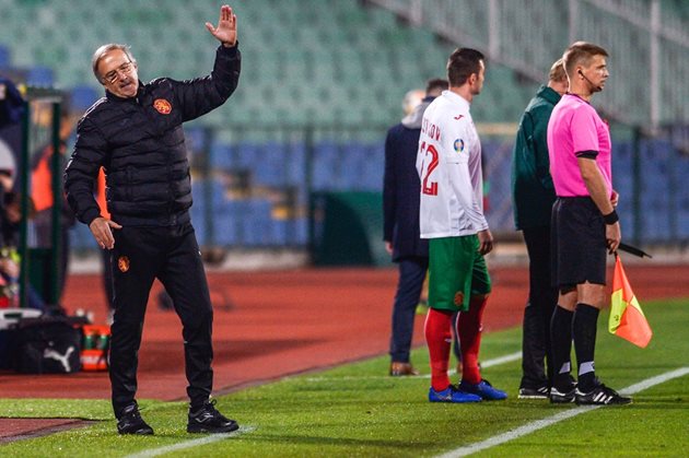 Дерменджиев е умерен оптимист за националния отбор