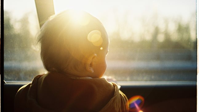 Пътуване с бебе на дълго разстояние: Колко месечна възраст е подходяща?