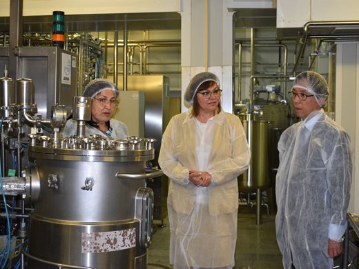 Нинова и посланикът на Япония обявиха нова японска инвестиция в българското кисело мляко (ВИДЕО)
