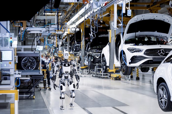 Хуманоидния робот Apollo в завод на Mercedes в Щатите. Снимка: Apptronik