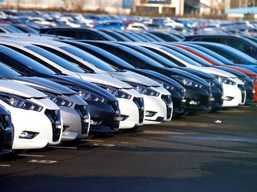 Великобритания с най-лошия юни по продажби на нови автомобили от 26 г.