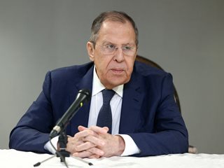 Лавров: Русия е готова да преговаря, но ще спре военните действия, ако резултатите я удовлетворяват